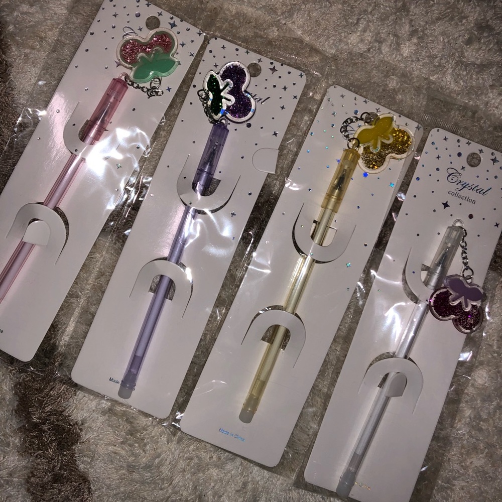 Set of Pens (4)